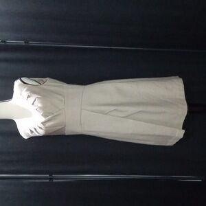 Cynthia Rowley Beige v-neck sleeveless dress size 8